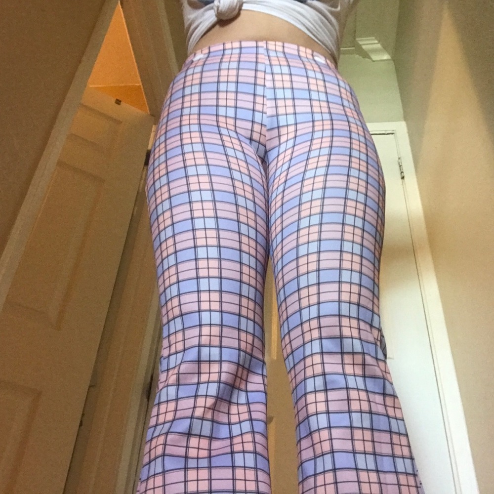 Pink/ lavender flowy pants super cute